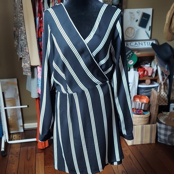 Xhilaration Dresses & Skirts - Xhilaration Black & White Striped Wrap Mini Dress
